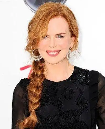 和单调说再见 欧美女星时尚编发集锦(6)_和单调说再见 欧美女星时尚