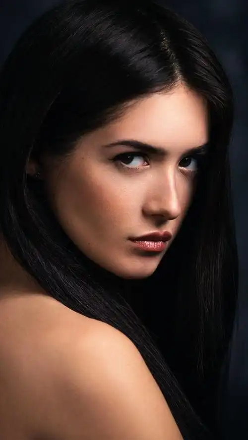 黑发女孩肖象,回顾 640x1136 iphone 5/5s/5c/se 壁纸,图片,背景,照片