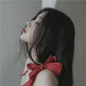 又酷又霸气的女生照片头像