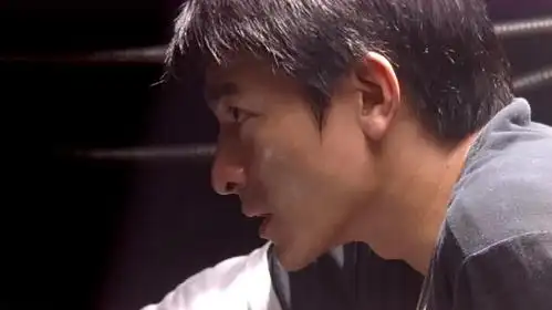 《天下无贼》经典片段:华仔和黎叔巅峰对决,真是惊心动魄!