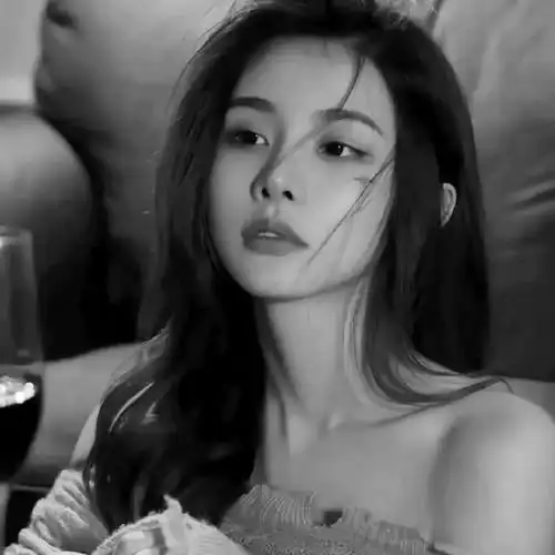 头像黑白图片2023最火爆女生伤感