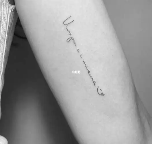 与过去告别,爱自己_纹身_美妆_彩妆_彩妆其他