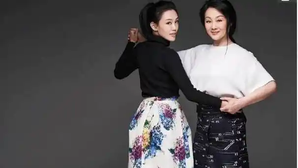 就比如当时王姬的丈夫高峰还只是一个不断进行着创业尝试的无名小卒