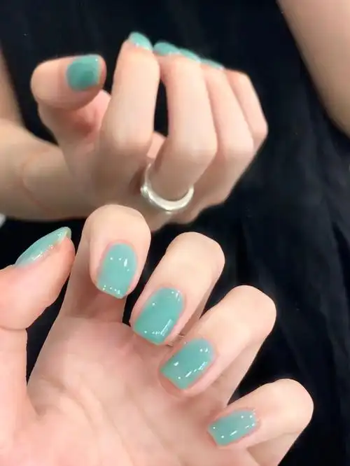 小玉的梦06夏日清凉感薄荷水玉色美甲