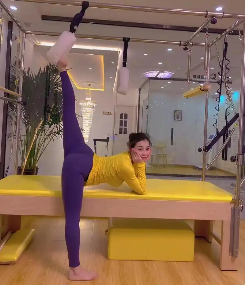 一字马合集04#抖音图文来了 #瑜伽 #普拉提#一字马  - 抖音