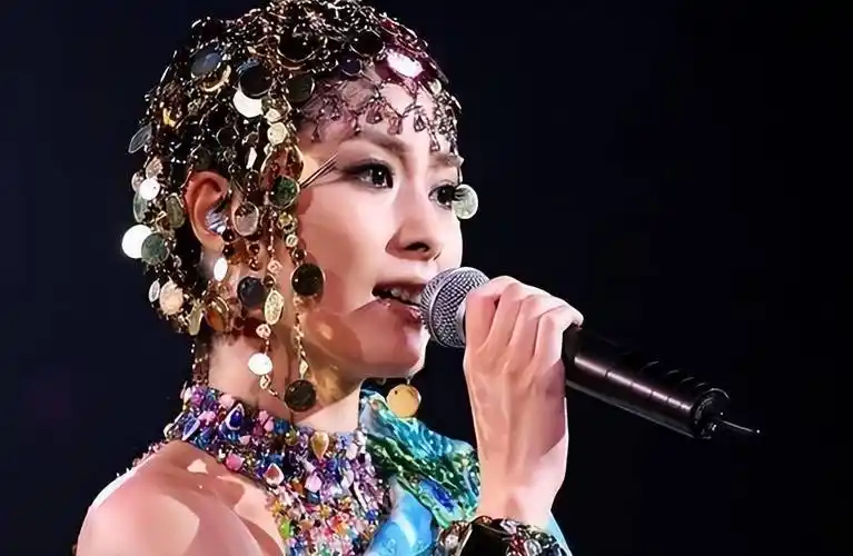 曝陈慧琳演唱会惹争议开场舞一言难尽网友看完后脚趾扣地