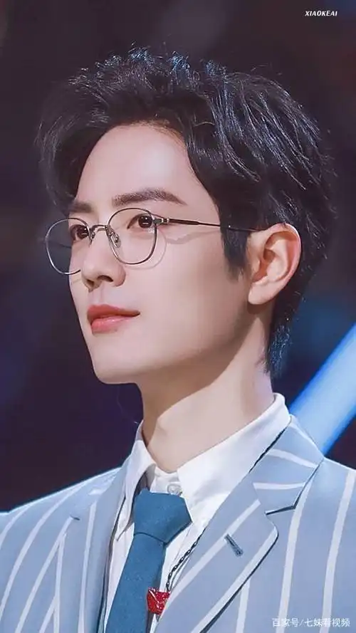 肖战帅气图集,喜欢肖战的朋友请进,默默支持你