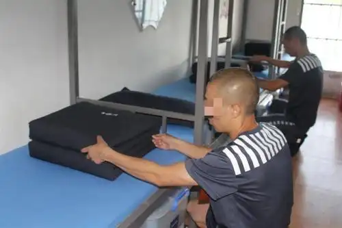 罪犯在监狱的改造日常是什么样?
