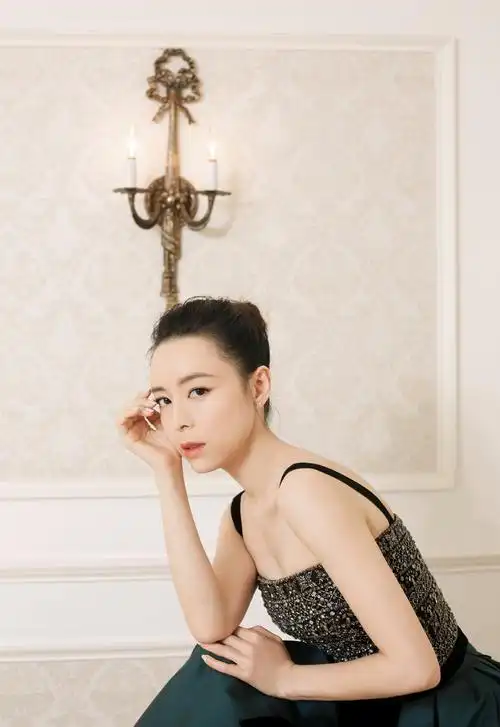 张静初清新梦幻写真图片