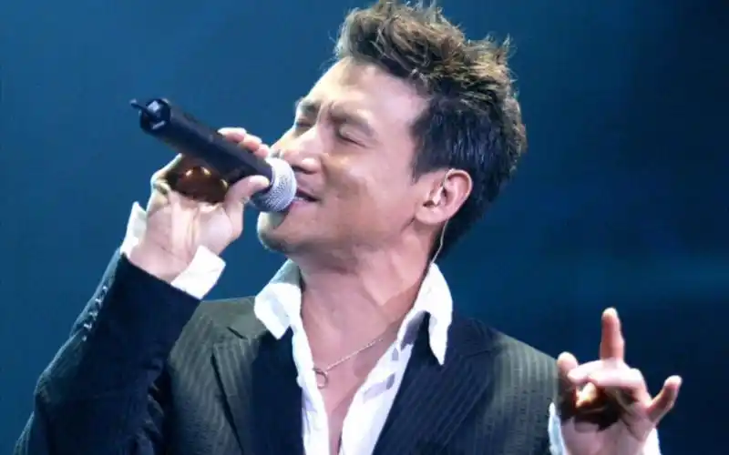 61岁张学友再唱经典歌曲,开口还是原来的味道