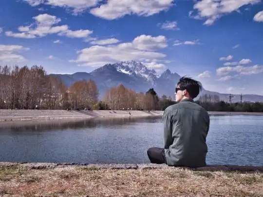 男生怎么拍照好看帅气