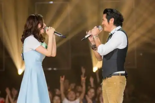 求好听的韩国男女对唱歌曲