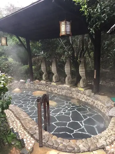 江西明月山,天沐温泉度假区,是世界少有的富硒温泉,泡汤是很舒服的