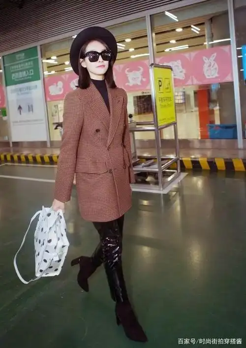 唐嫣的精致高筒小黑靴,穿上立马变身大长腿!