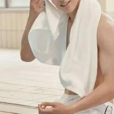 超酷男生炫腹肌_qq男生头像_我要个性网