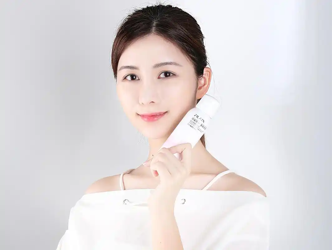 有了夏日美白神器变白就很简单啦