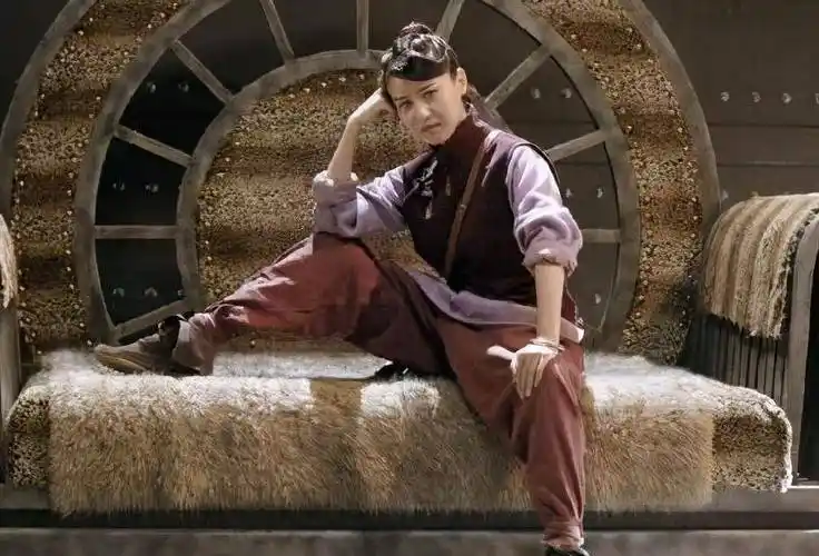 "作恶多端"的女土匪张素贞,24岁被处死,为何百姓都来送行?