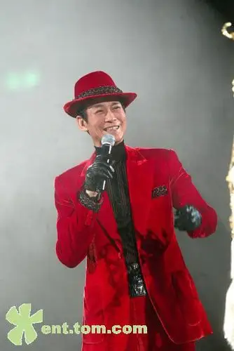 p>郑少秋,1947年2月24日出生于香港,祖籍广东,中国香港男演员,歌手.