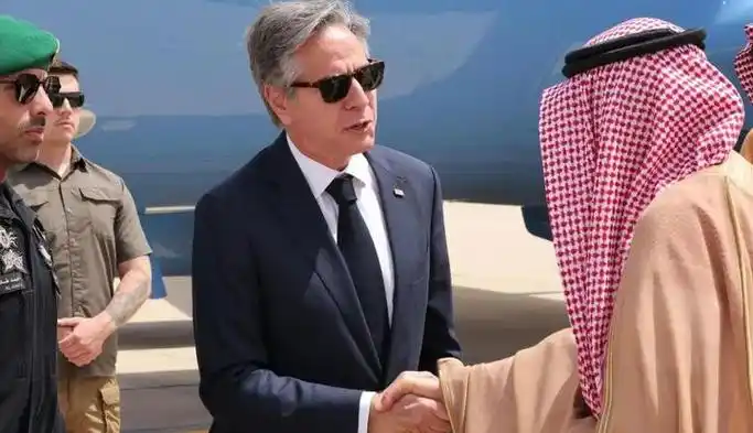 布林肯连夜飞往沙特:中国这步棋藏的太深,美国真的输不起