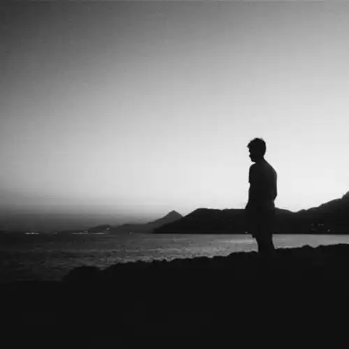 qq头像男头背影