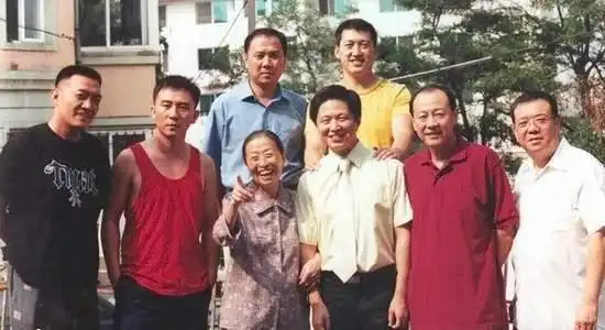 张少华命运坎坷临死前还想着亲儿子干儿杨志刚不远万里奔丧