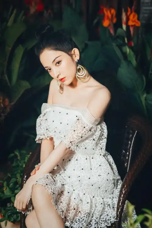 古力娜扎短发迷人写真大片#热图阁公众号#@热图阁