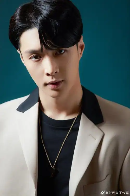 张艺兴上榜tumblr2020年solo艺人话题榜