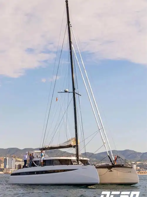 全球顶级环球hh双体帆船77