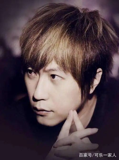 阿信:一个永远热血的摇滚少年