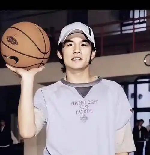 出道前的周杰伦竟然做出这样的事情!