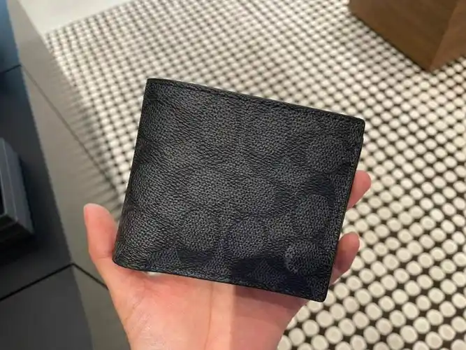 coach经典男士钱包终于回货啦