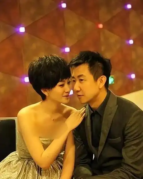 演员李小冉:与徐佳宁做了20年朋友后再做夫妻,如今她还好吗?