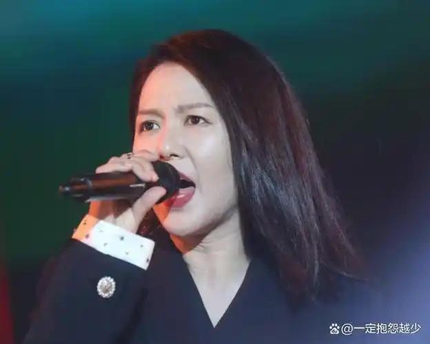 谭维维究竟多强?一场直播引爆全网,她这么"狂"是有原因的!