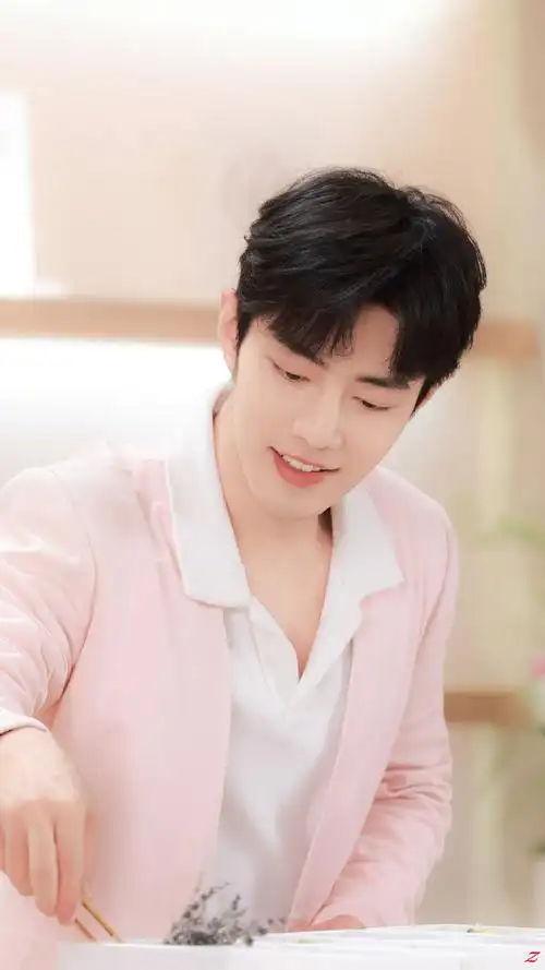 肖战超话#肖战evelom伊芙珑代言人#    原图壁纸    @x玖少年团肖战