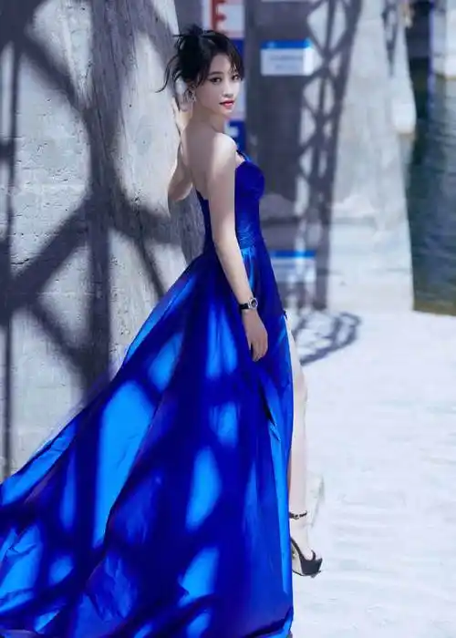 蓝盈莹超话90#电影吹过你吹过的风#    盈莹子@蓝盈莹lyric今日份