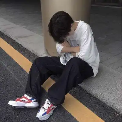 低头头像男,男生头像图片