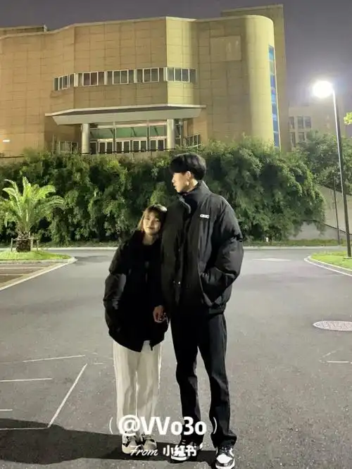 155190情侣72不要轻易的挑衅男朋友