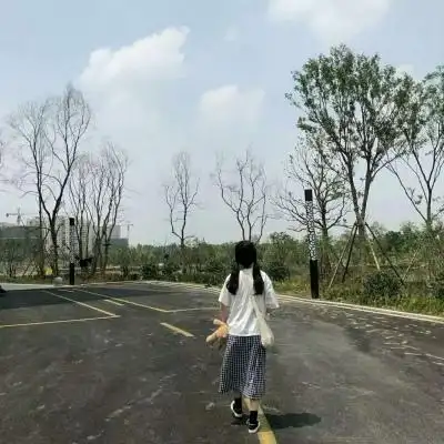 女生背影风景头像小清新