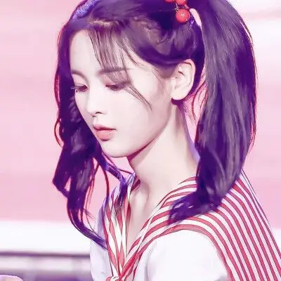 火箭少女101杨超越