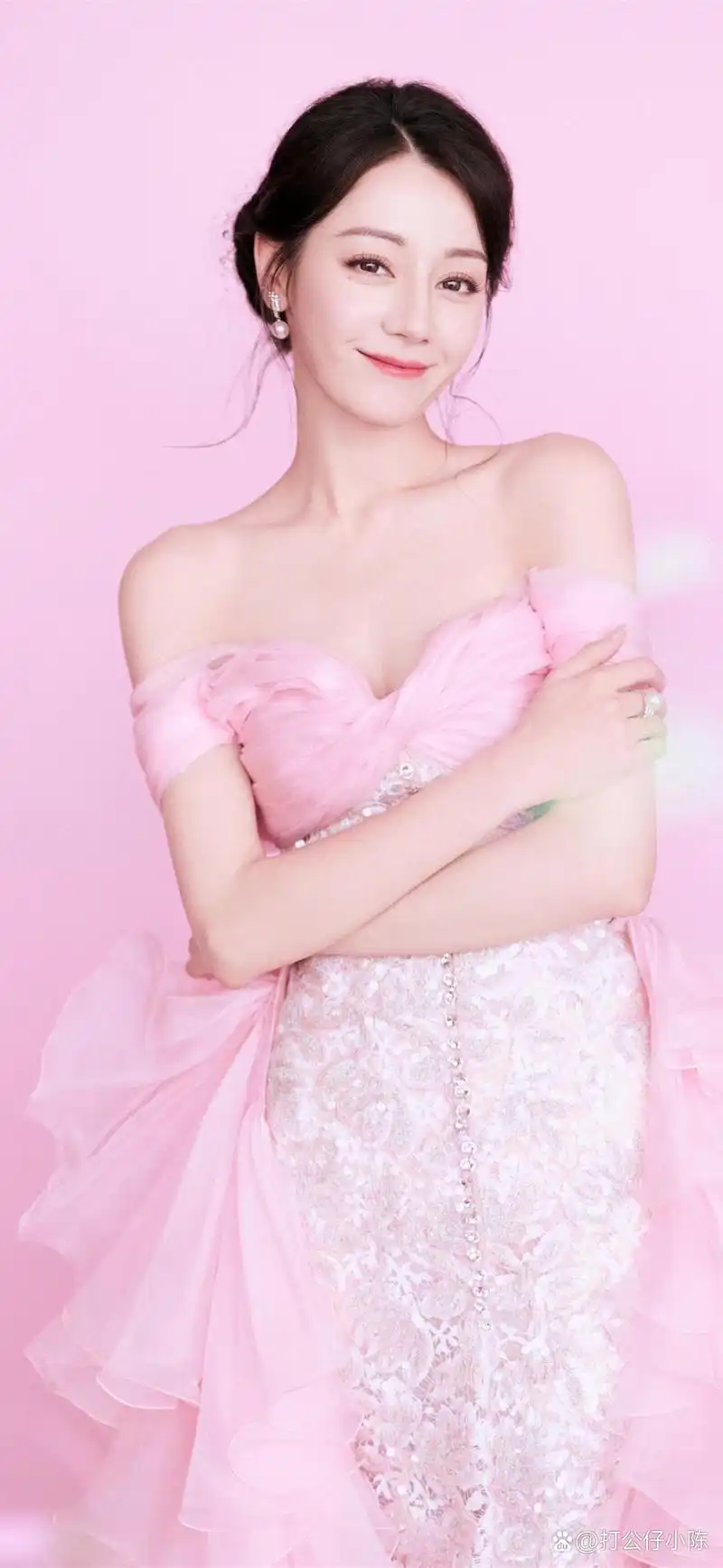 迪丽热巴 95优雅与精致的碰撞95  98看这!