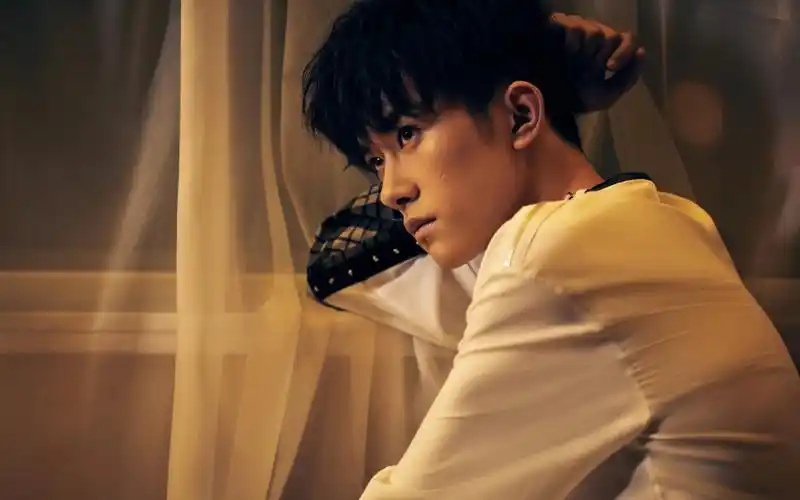 这就是街舞总决赛易烊千玺战队图片高清壁纸 1920x1200   231kb