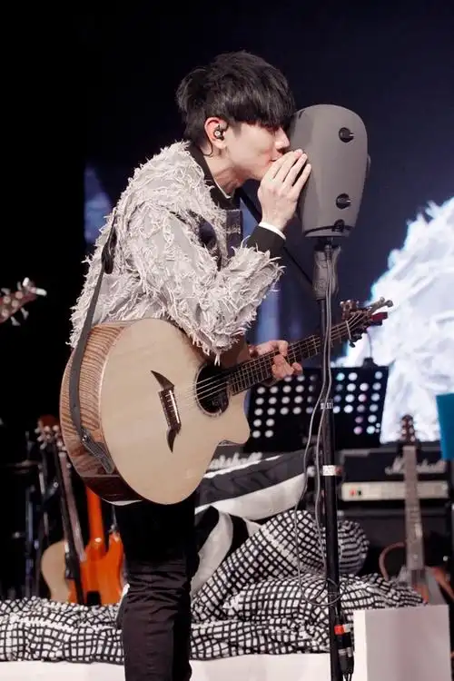 林俊杰《和自己对话》微距音乐会 超震撼实力还原录音现场