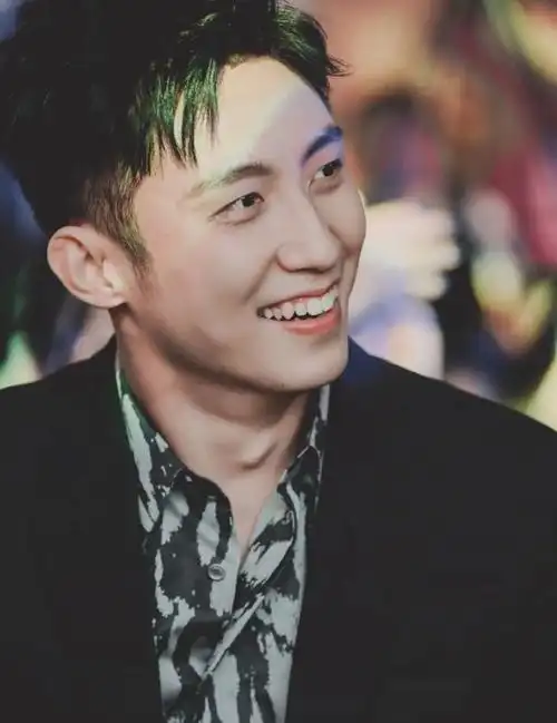 黄景瑜  #安利黄景瑜  #宝藏男孩黄景瑜  #侧脸  #侧脸杀