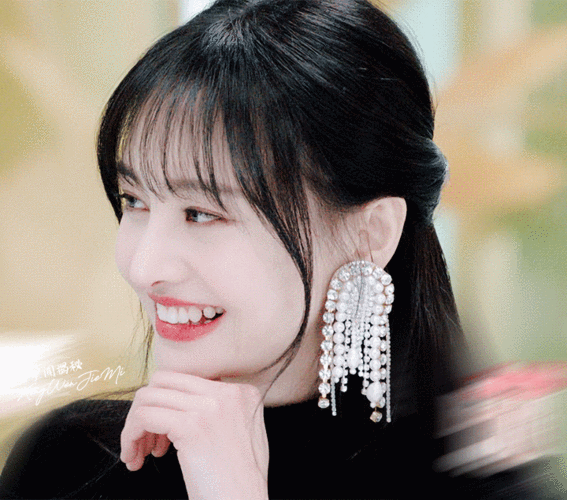 郑爽收藏粉丝十年前来信,粉丝们感叹:是双向的爱呀!