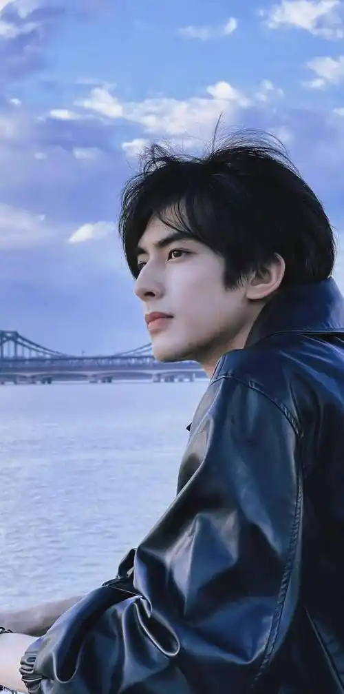 "凭脸杀进娱乐圈",个个无背景无资源,帅气扑面而来_李易峰_美貌_许凯