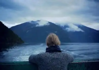 我静静地在等待一个人