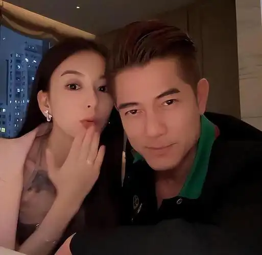 天王郭富城谈老婆方媛参加综艺节目支持妻子的独立与自信