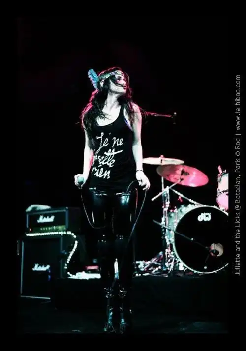 juliette lewis - kitty