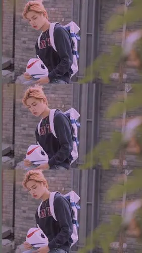 心动黄明昊三宫格图片