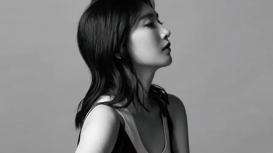 江疏影成熟魅力写真桌面壁纸壁纸